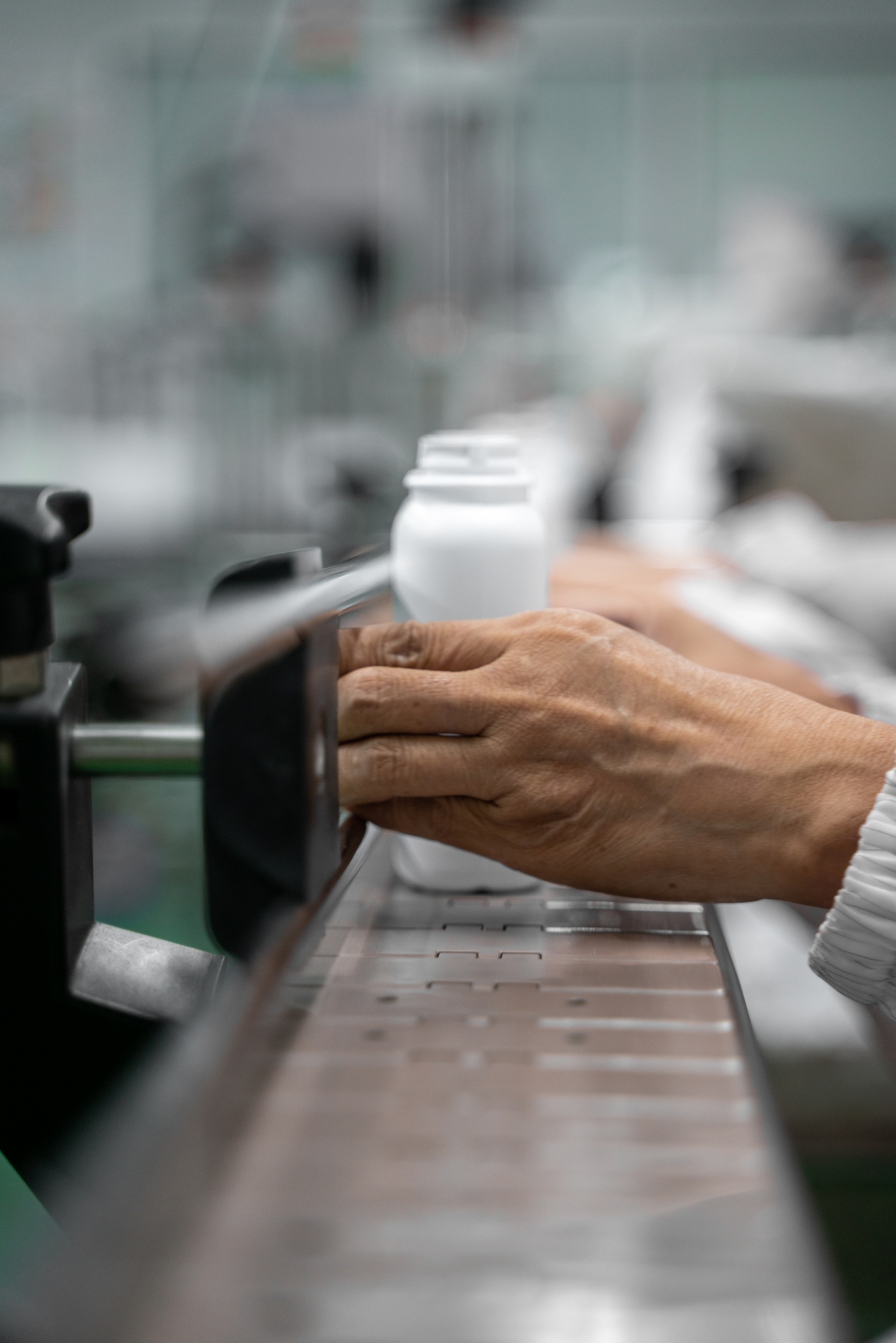 Treinamento - Embalagem: Processo de Selagem, Fechamento de Caixa e uso do Elevador de Carga